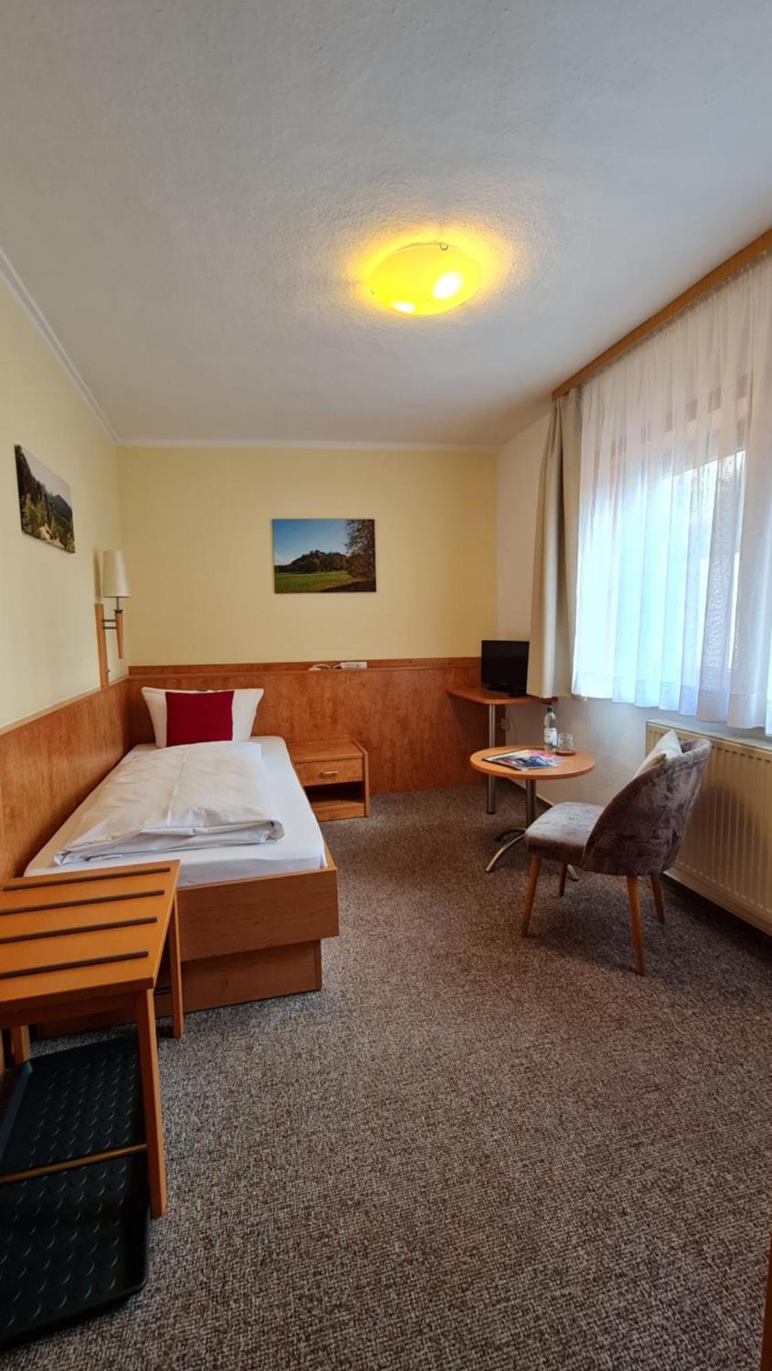 Gasthaus& Pension Zum Roten Haus Bad Schandau Eksteriør bilde