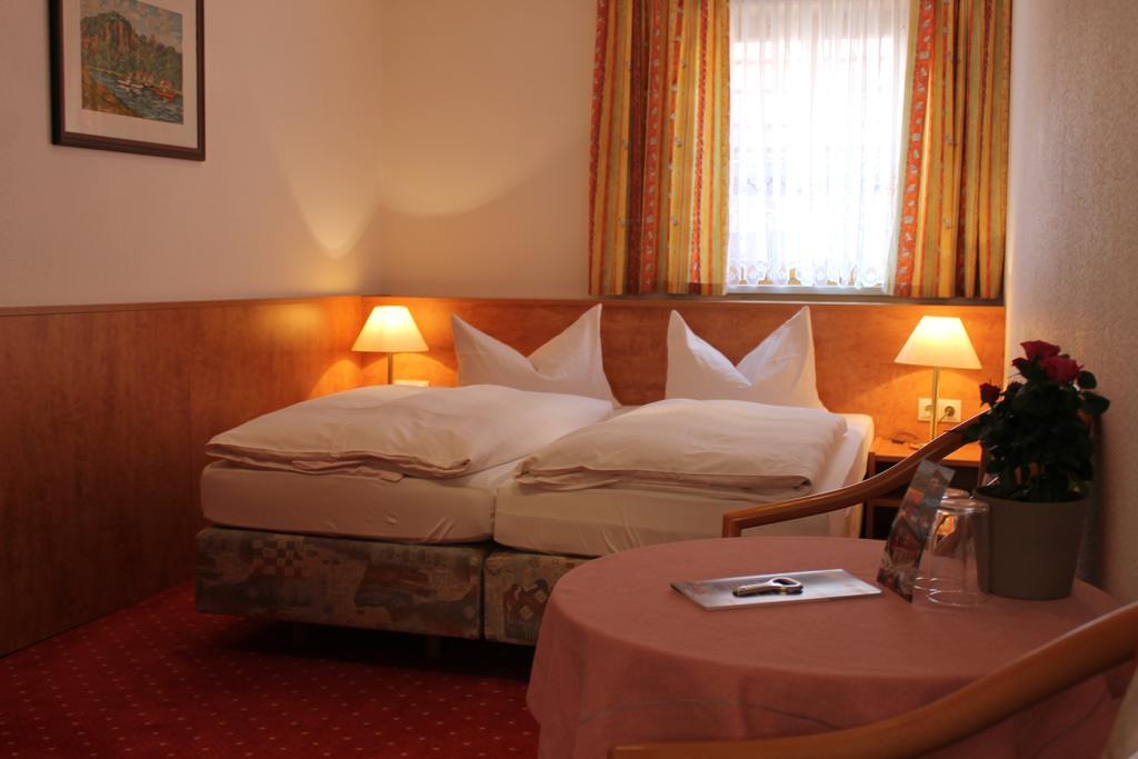 Gasthaus& Pension Zum Roten Haus Bad Schandau Rom bilde